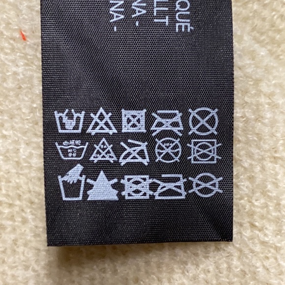 NWOT. Zara Cream Wool Blend Fine Knit Beanie. - Picture 8 of 8